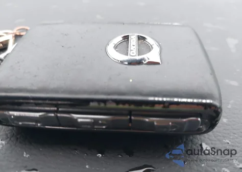 2021 Volvo Xc60 T6 R-Design z USA, uszkodzony, nr VIN YV4A22RM0M1740080